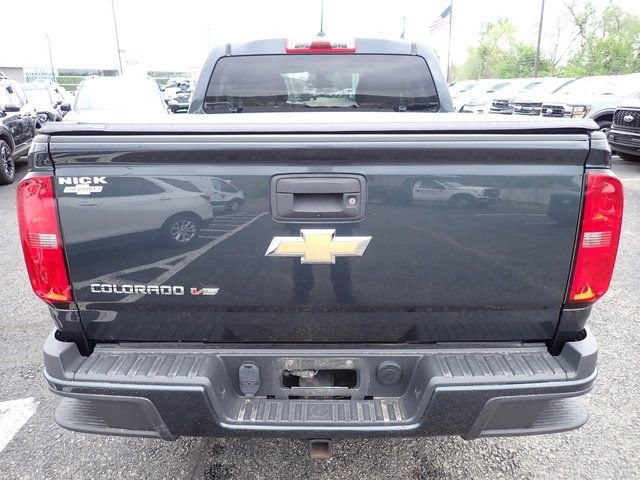 Used 2018 Chevrolet Colorado W/T w/ Custom Special Edition AWD/4WD image 5