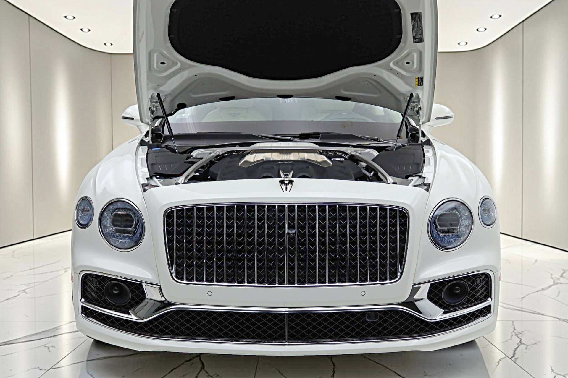 Used 2024 Bentley Flying Spur S V8 image 28