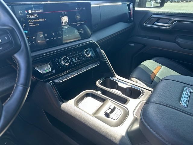 Used 2025 GMC Sierra 3500 AT4 w/ AT4 Premium Plus Package AWD/4WD image 25