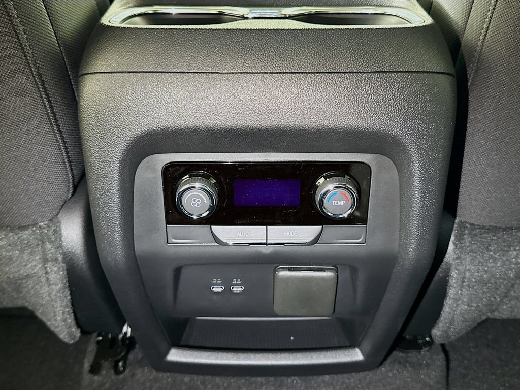 New 2026 Chevrolet Traverse LT w/ Enhanced Driving Package FWD image 14