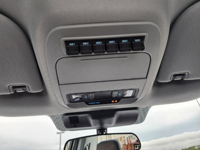 New 2023 Ford F350 XL w/ Camper Package RWD image 14