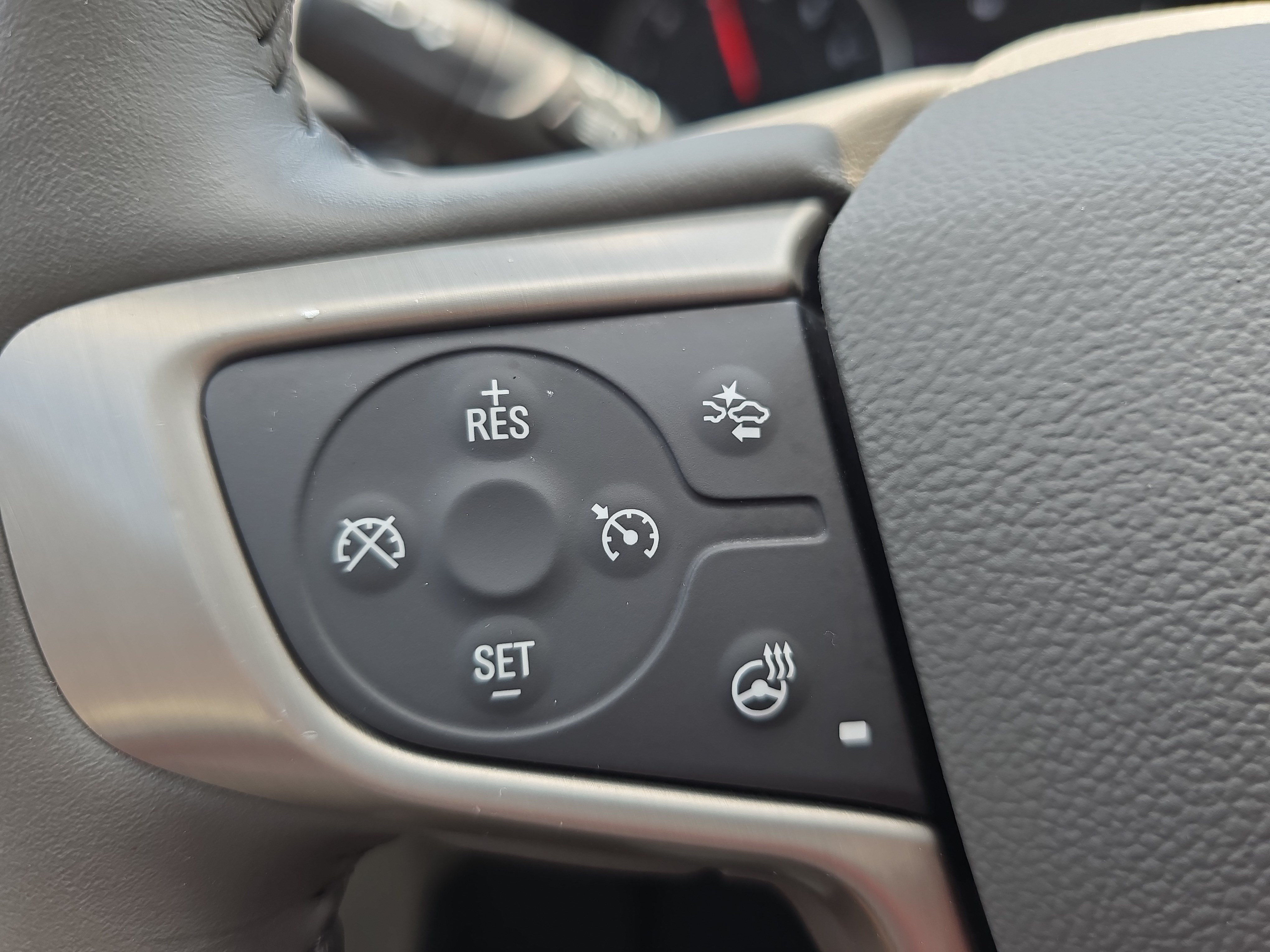 Used 2020 GMC Terrain Denali w/ Denali Premium Package FWD image 16