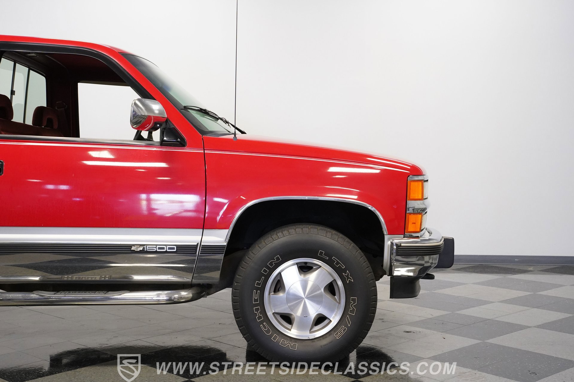 Used 1994 Chevrolet Silverado 1500 4x4 Regular Cab image 30