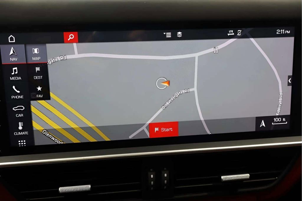 Used 2019 Porsche Cayenne Base image 14