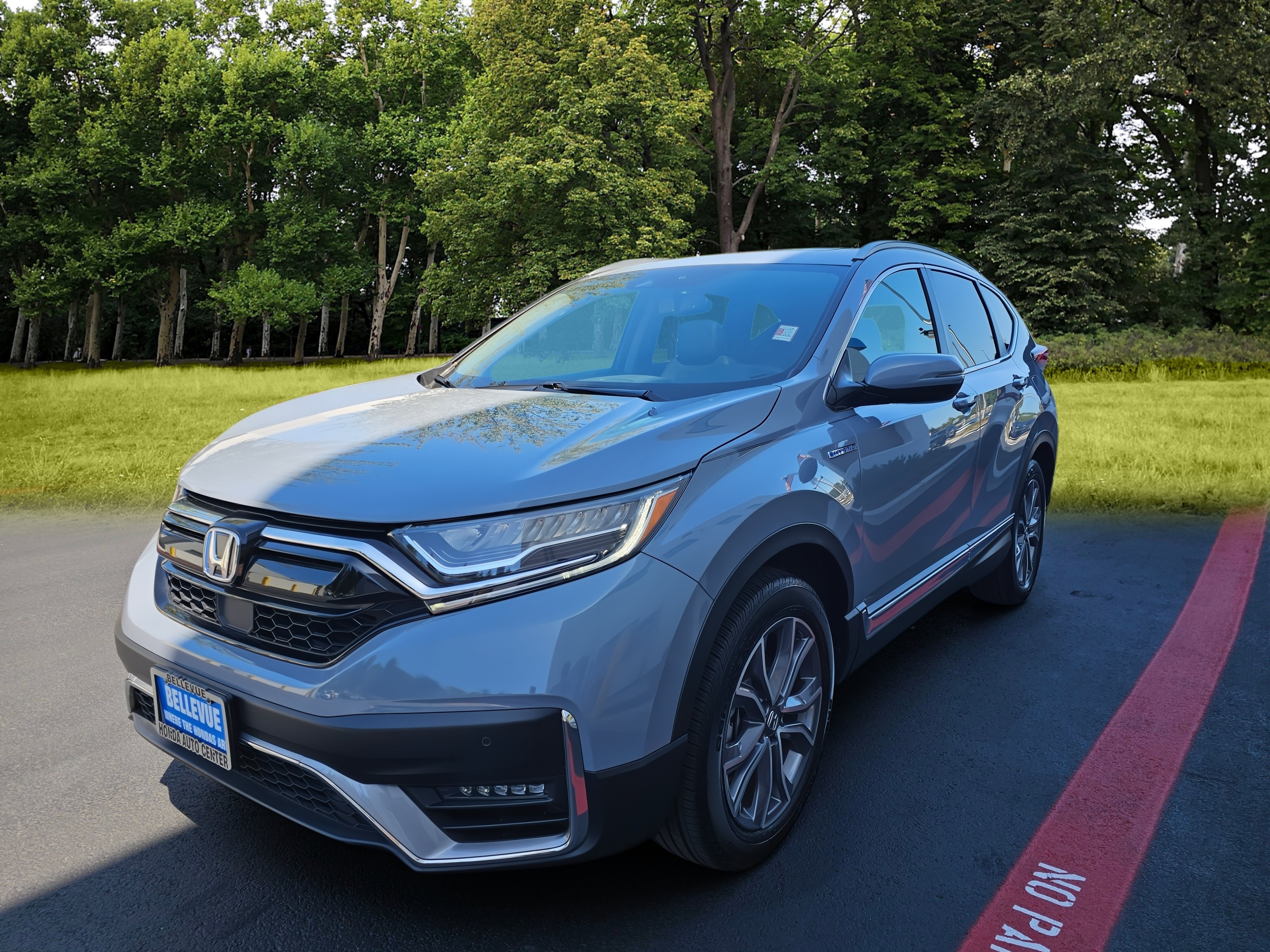 Used 2022 Honda CR-V Touring image 3