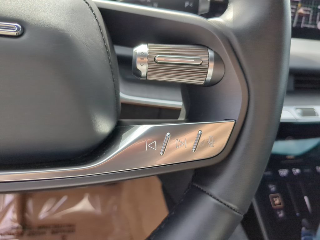 Used 2024 Lucid Air Touring AWD/4WD image 29