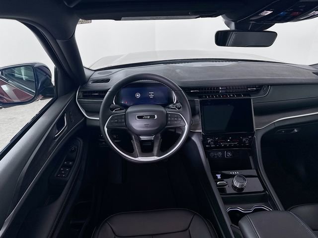 New 2025 Jeep Grand Cherokee Limited w/ Black Appearance Package AWD/4WD image 26