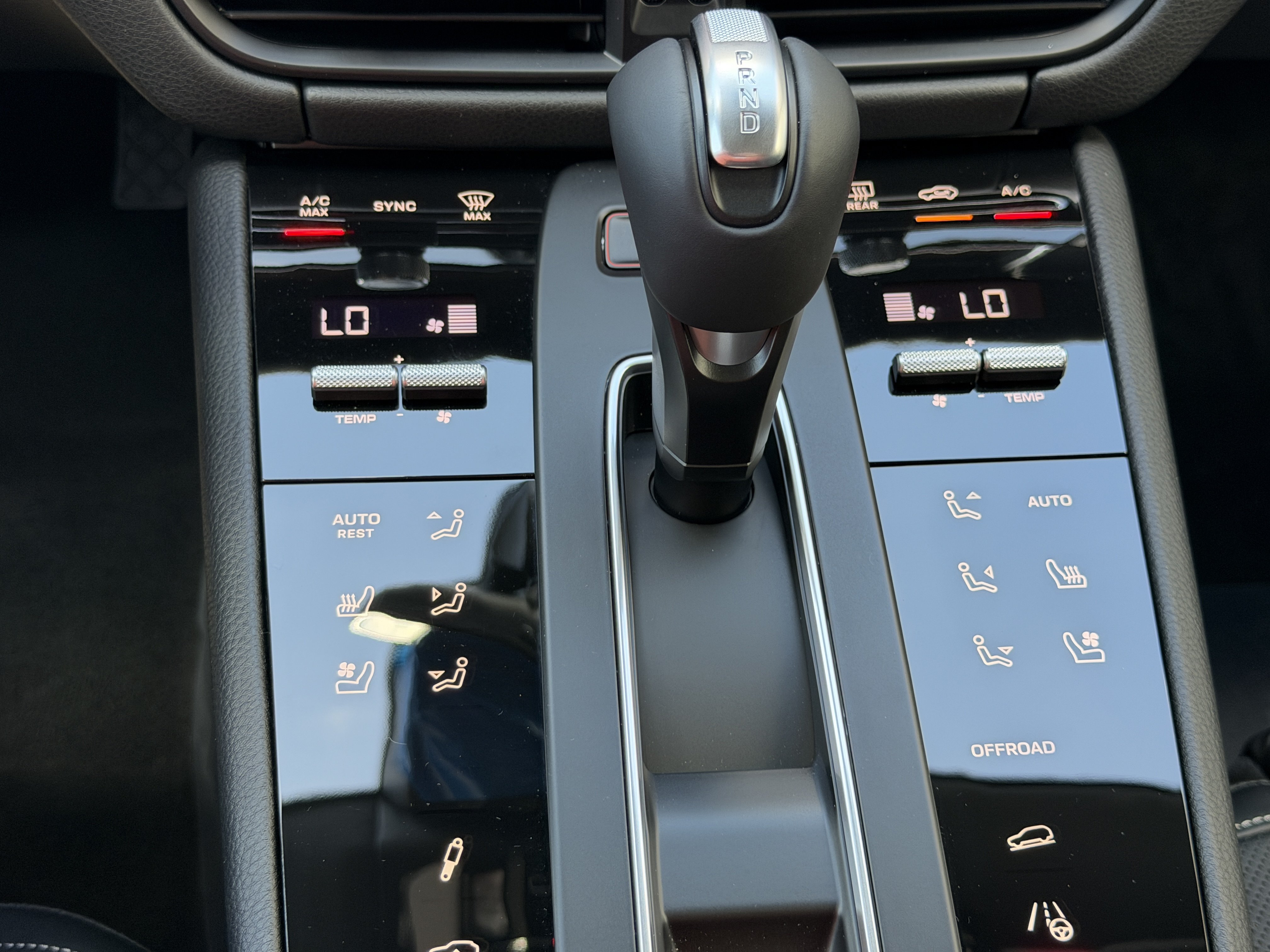 New 2026 Porsche Macan S AWD/4WD image 31