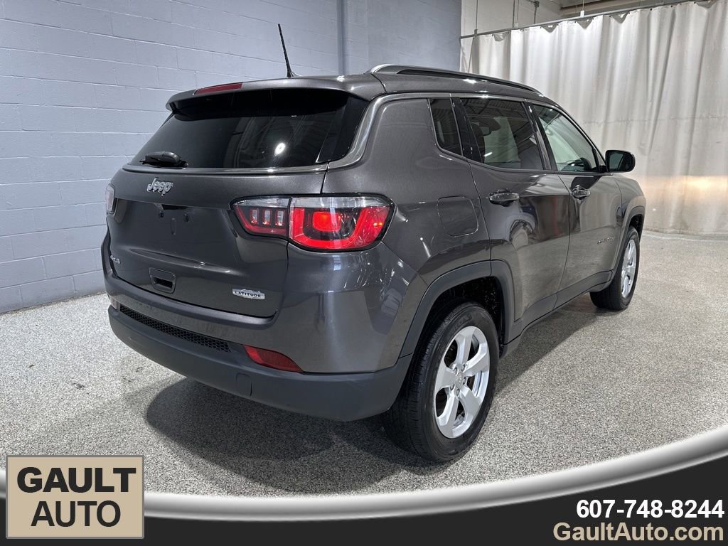 Used 2019 Jeep Compass Latitude image 3