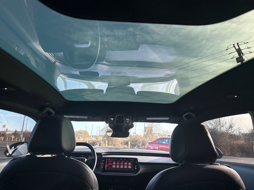 Used 2024 Dodge Charger R/T w/ Plus Group image 34