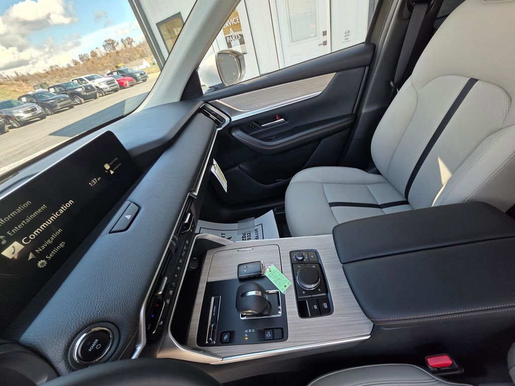 New 2025 MAZDA CX-90 Plug-In Hybrid w/ Preferred image 14