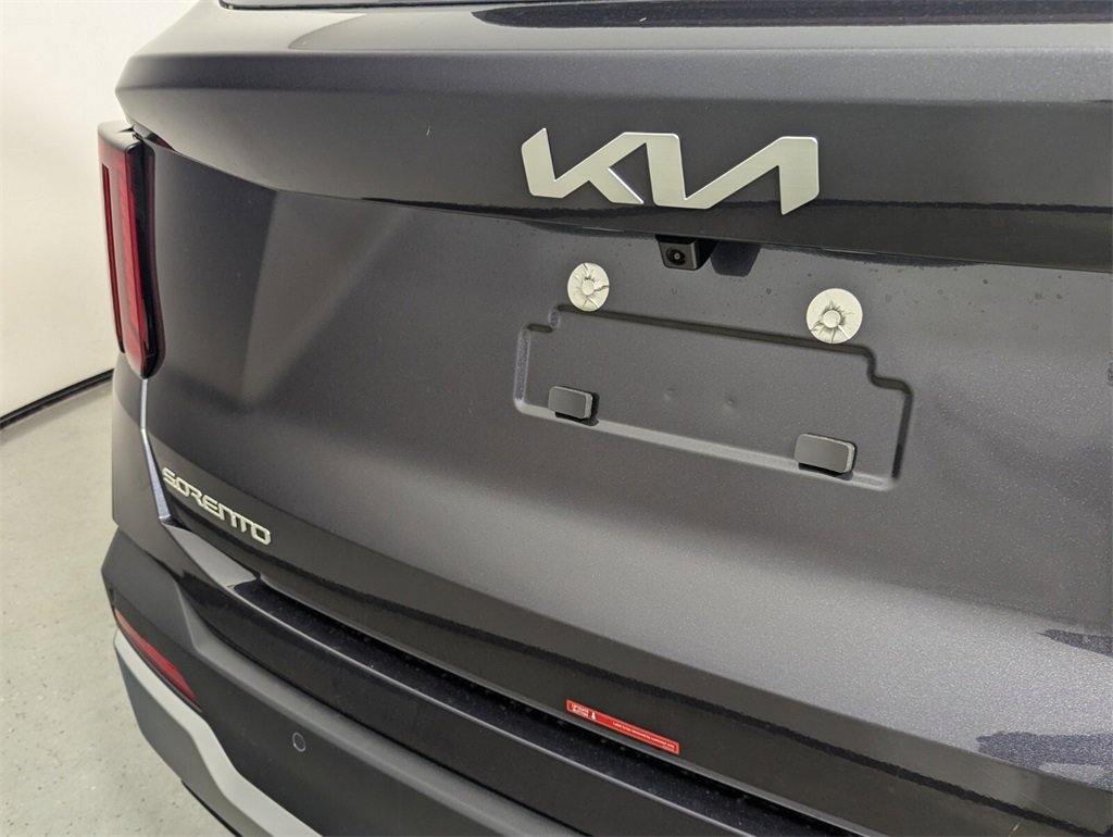 New 2026 Kia Sorento S image 8