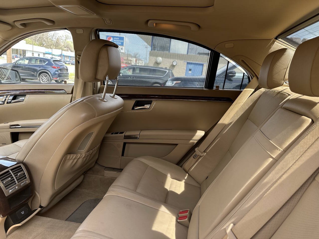 Used 2012 Mercedes-Benz S 550 4MATIC image 18