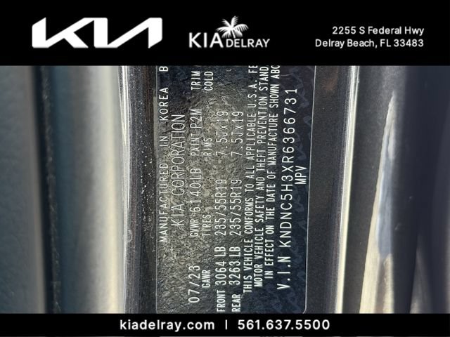 Certified 2024 Kia Carnival EX FWD image 35