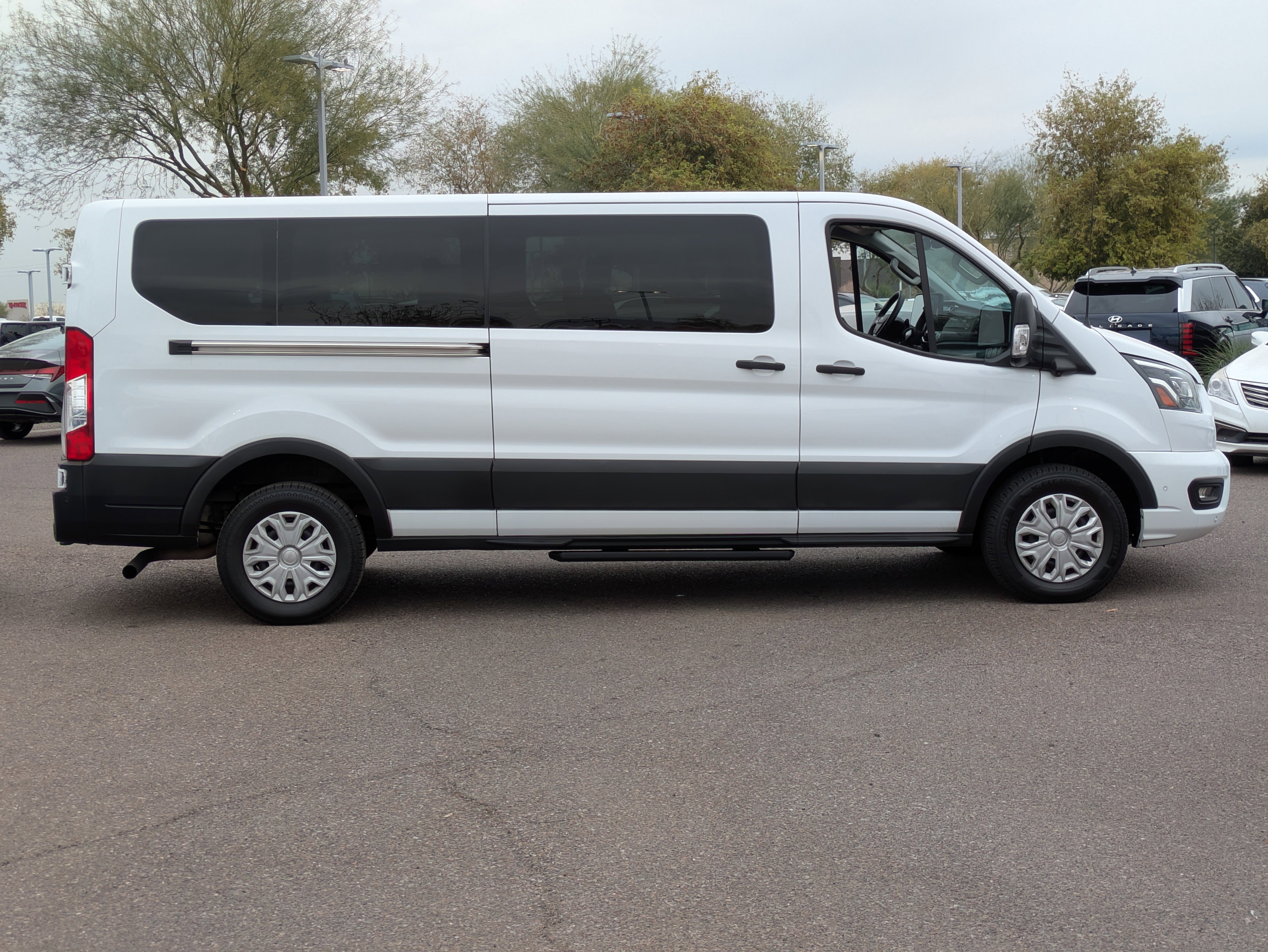 Used 2023 Ford Transit 350 XLT image 2