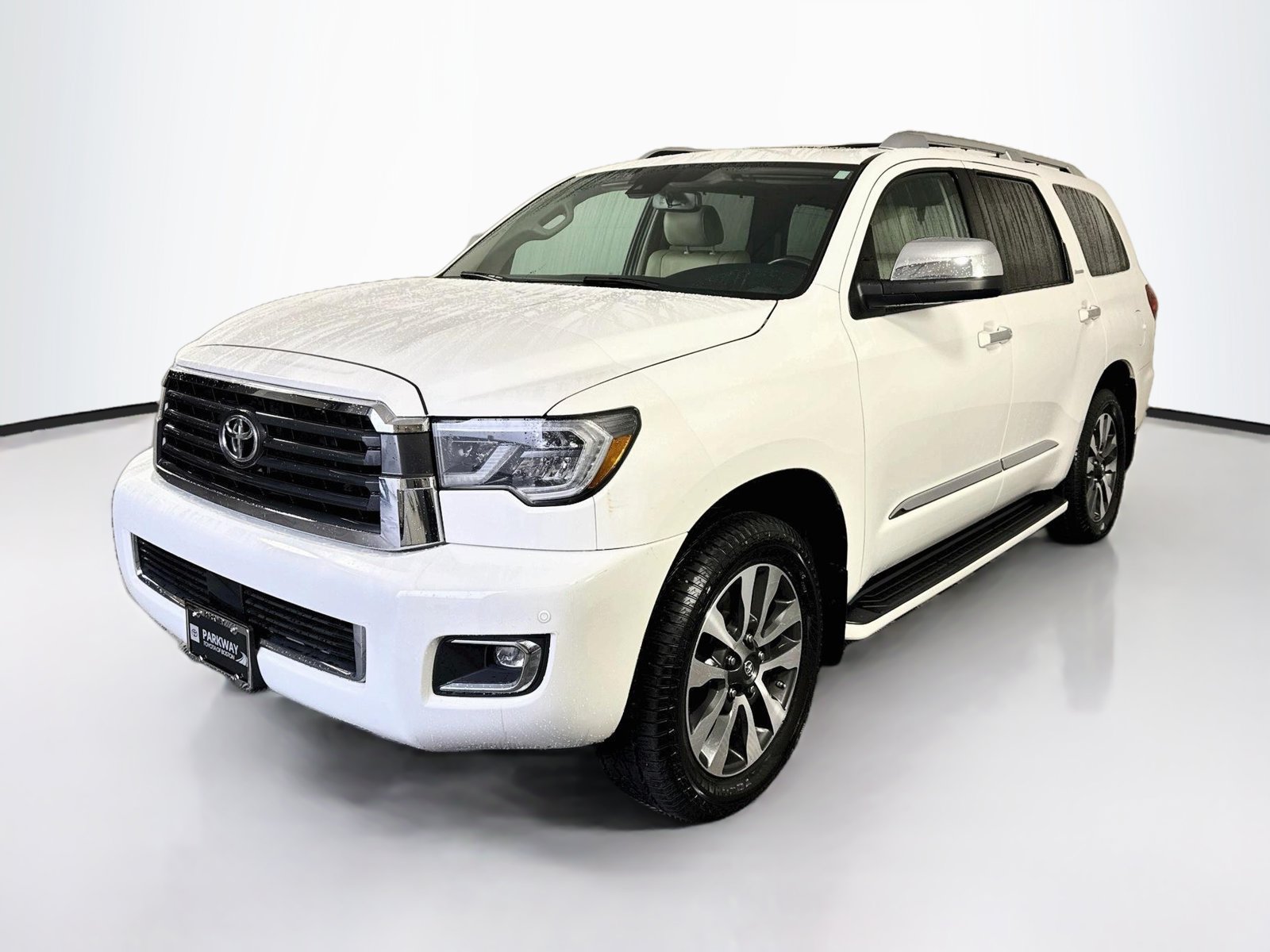 Used 2020 Toyota Sequoia Limited w/ Safety & Convenience Package AWD/4WD image 3