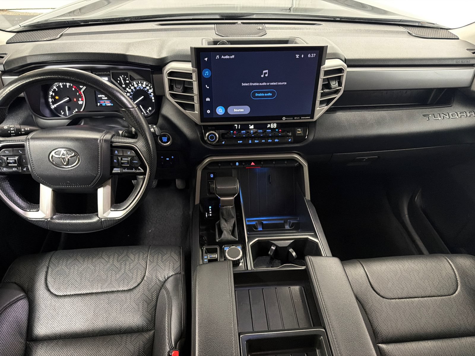 Used 2022 Toyota Tundra SR5 w/ SR5 Premium Package AWD/4WD image 18