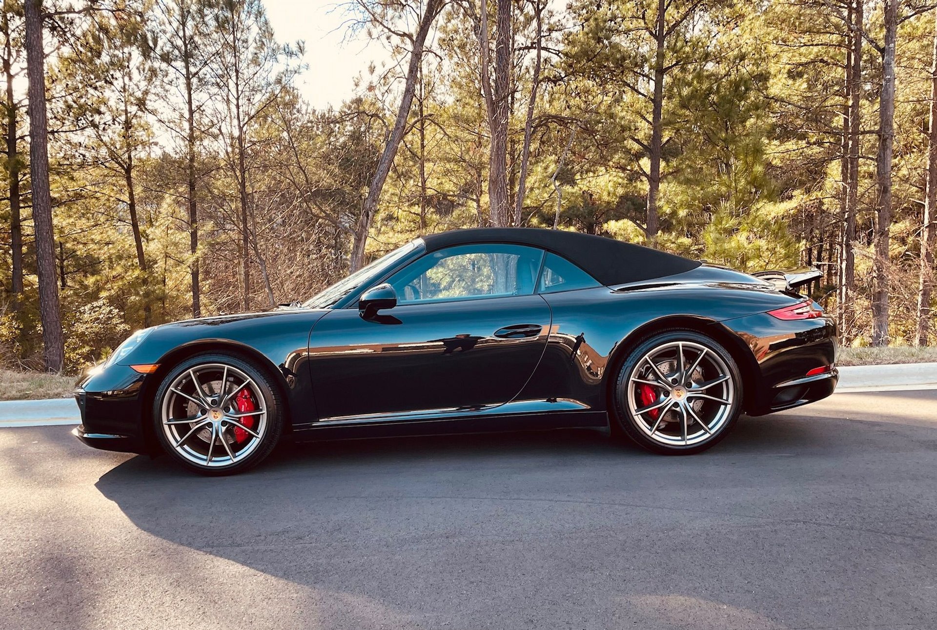 Used 2019 Porsche 911 Carrera S image 8