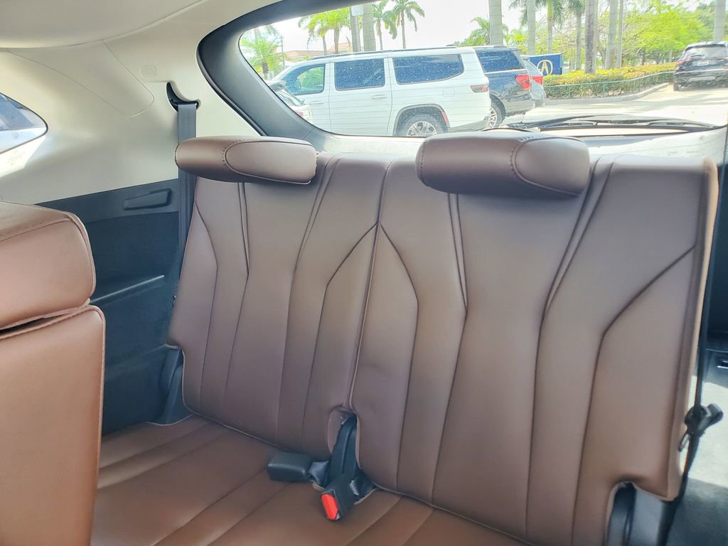 Certified 2022 Acura MDX FWD w/ Technology Package image 14