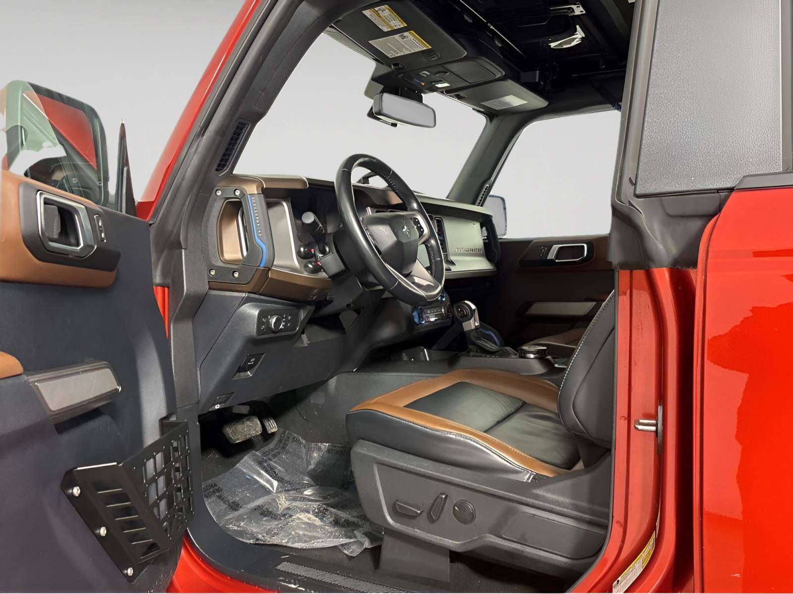 Used 2022 Ford Bronco Outer Banks image 2