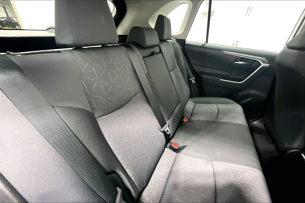 Used 2024 Toyota RAV4 XLE w/ Convenience Package AWD/4WD image 28