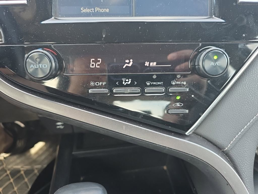 Used 2018 Toyota Camry SE FWD image 27