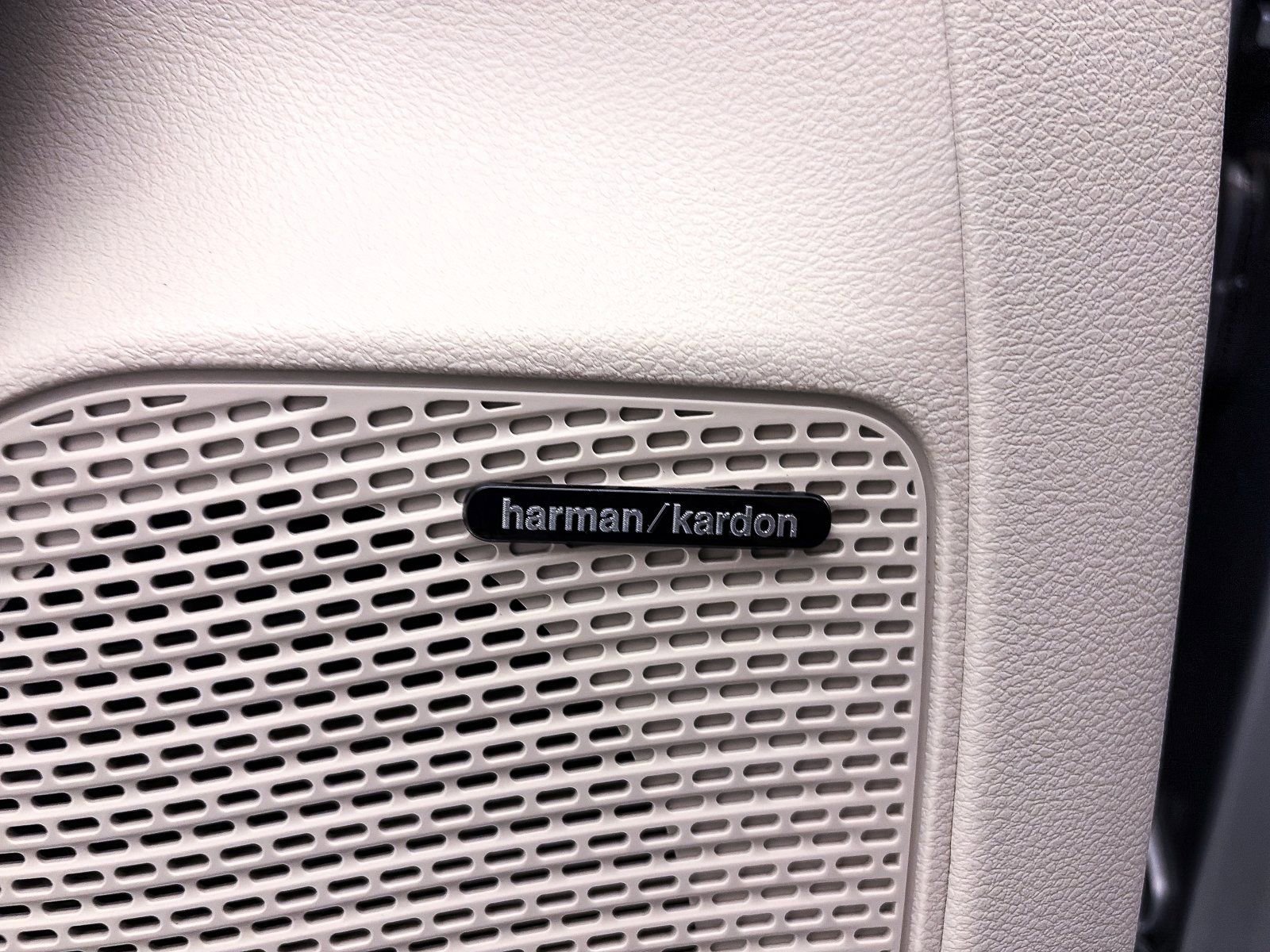 Used 2020 Chrysler Pacifica Limited w/ Advanced Safetytec Group image 5