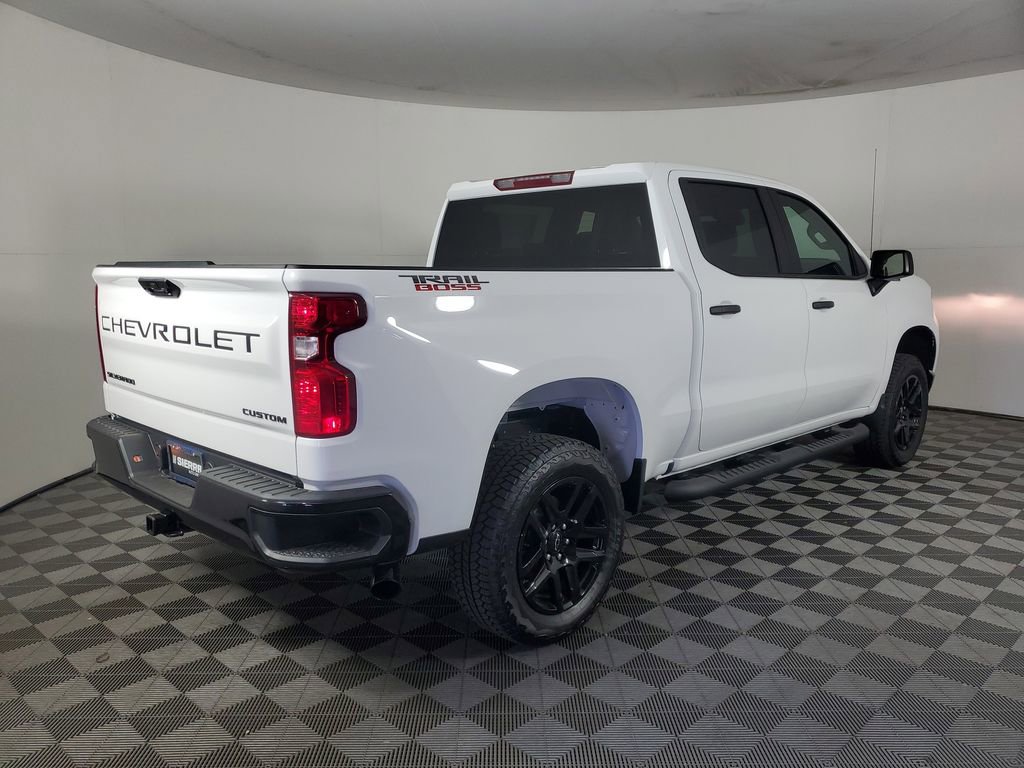 New 2026 Chevrolet Silverado 1500 Custom Trail Boss w/ Turbomax Blackout Package AWD/4WD image 4