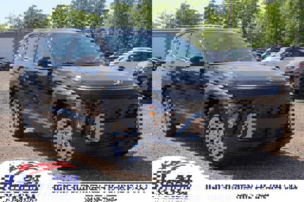 New 2026 Hyundai Kona SE image 1