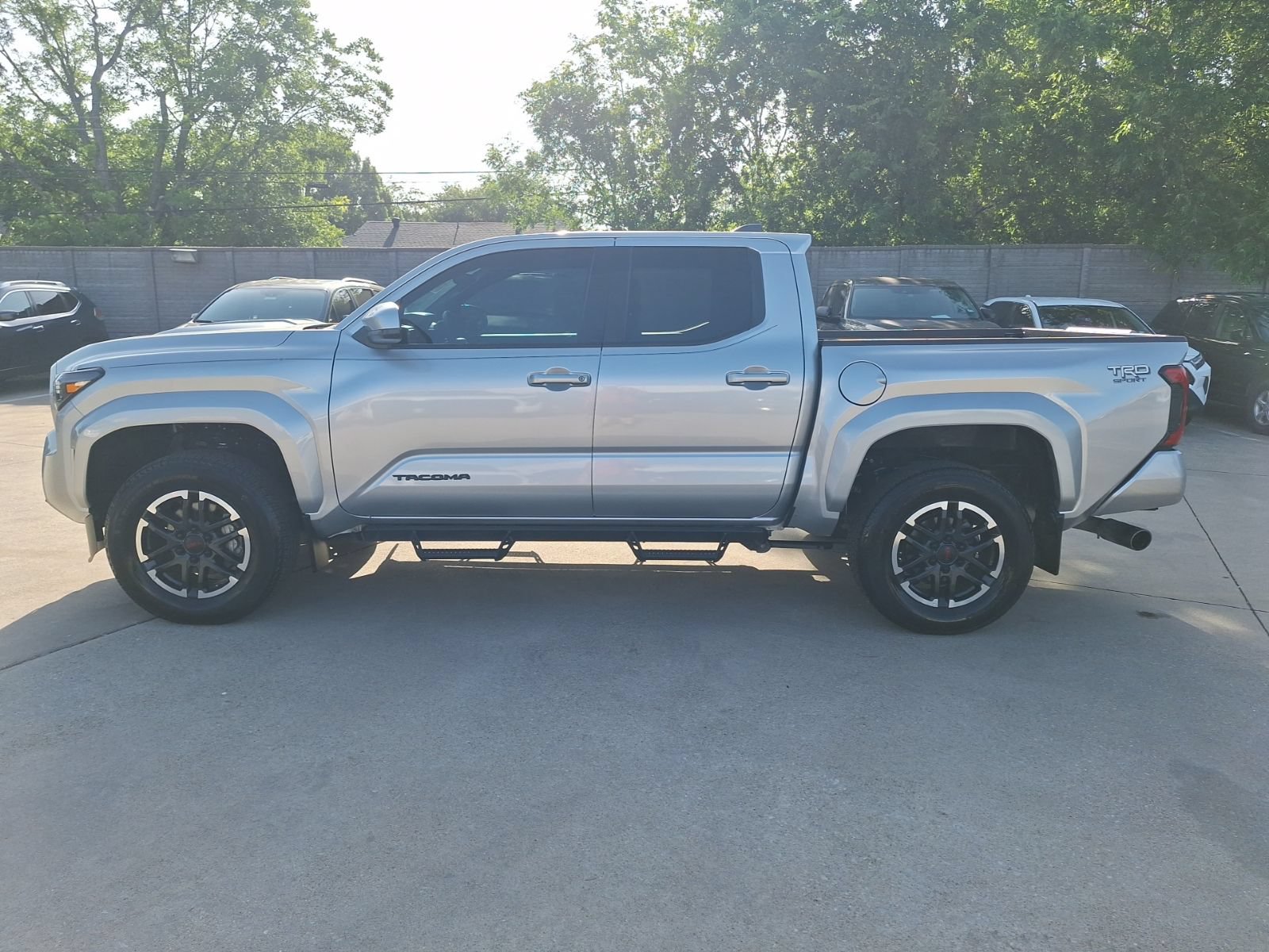 Used 2024 Toyota Tacoma TRD Sport AWD/4WD image 3