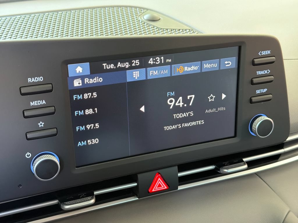 Used 2026 Hyundai Elantra Sport FWD image 7