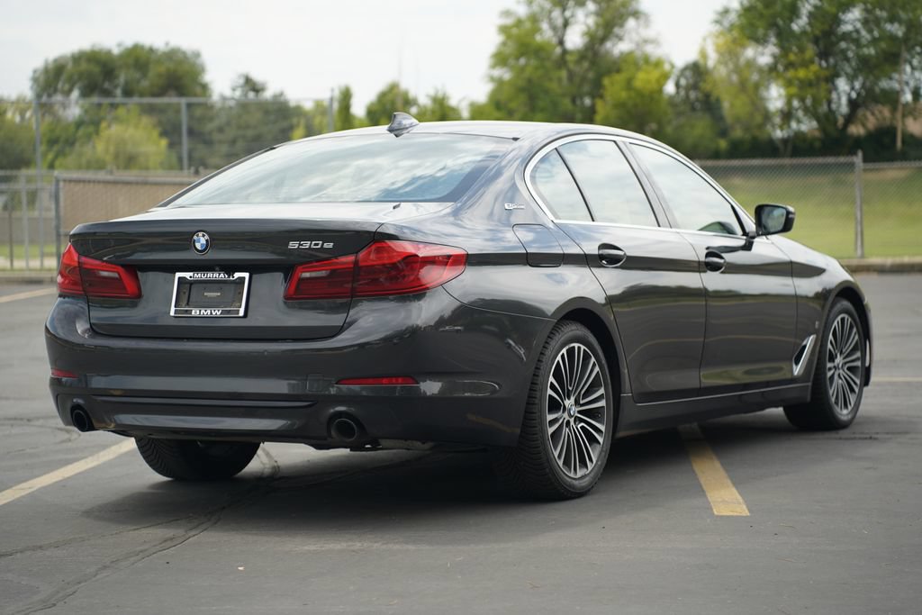 Used 2019 BMW 530e xDrive w/ Convenience Package AWD/4WD image 5