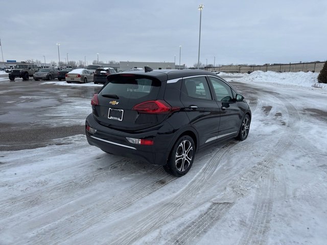 Used 2021 Chevrolet Bolt Premier w/ Infotainment Package image 5