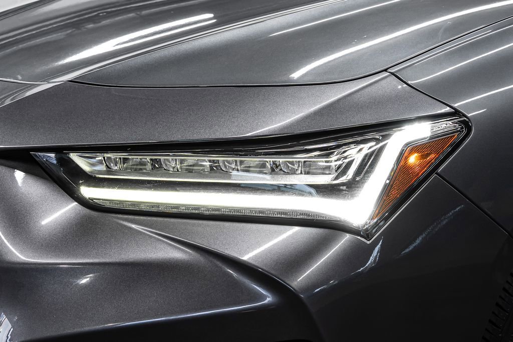 Certified 2023 Acura TLX w/ Technology Package image 9