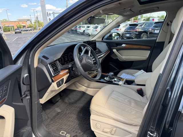 Used 2023 Audi Q5 2.0T Premium Plus AWD/4WD image 5