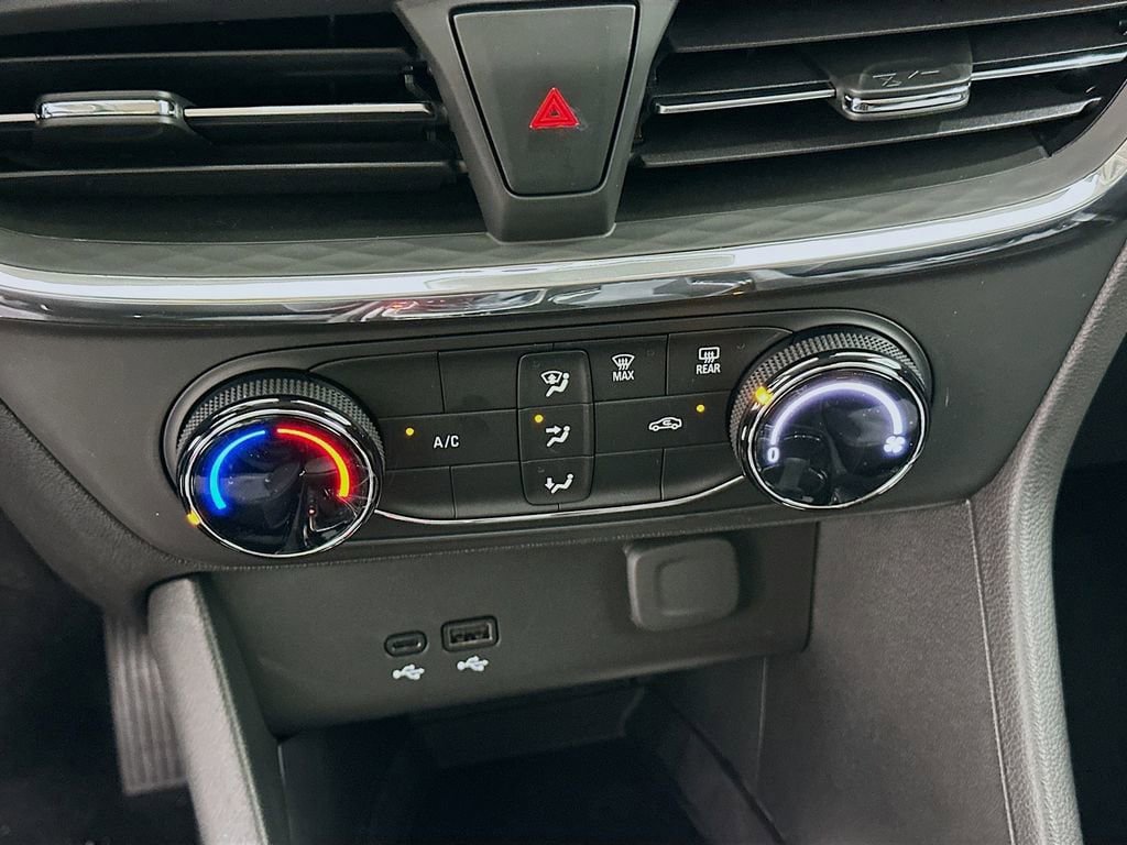 New 2026 Buick Encore GX Preferred FWD image 15