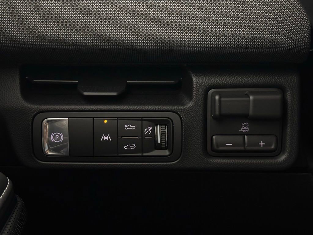 New 2026 GMC Sierra EV Elevation image 22