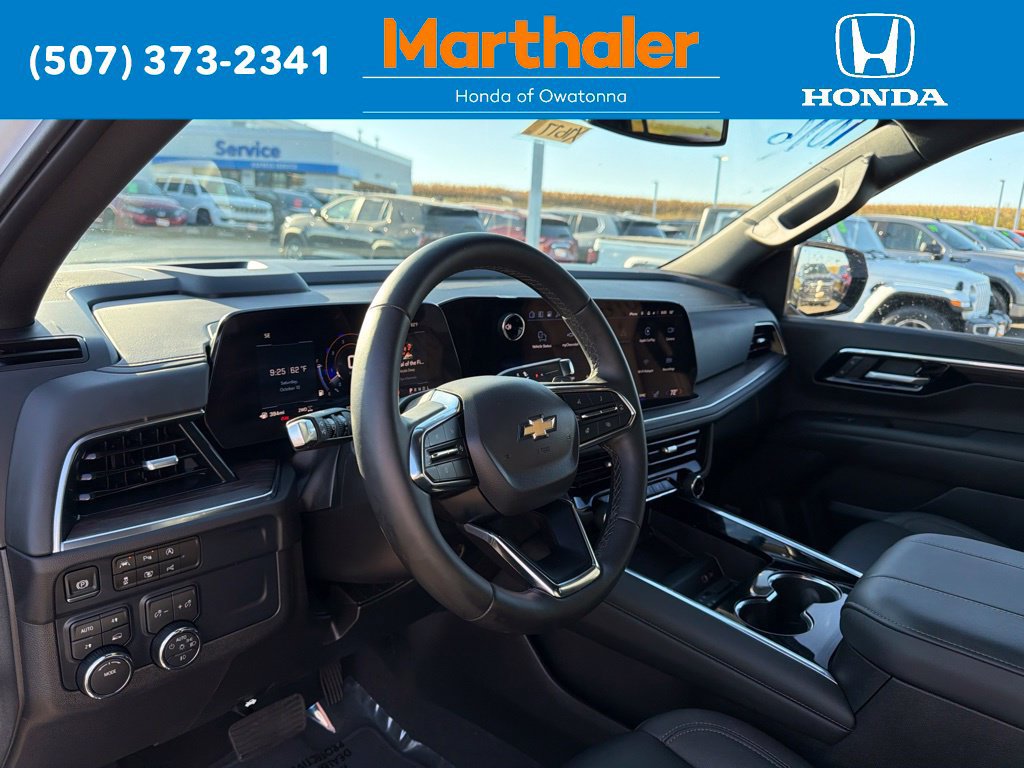 Used 2026 Chevrolet Suburban LT w/ Comfort Package AWD/4WD image 11
