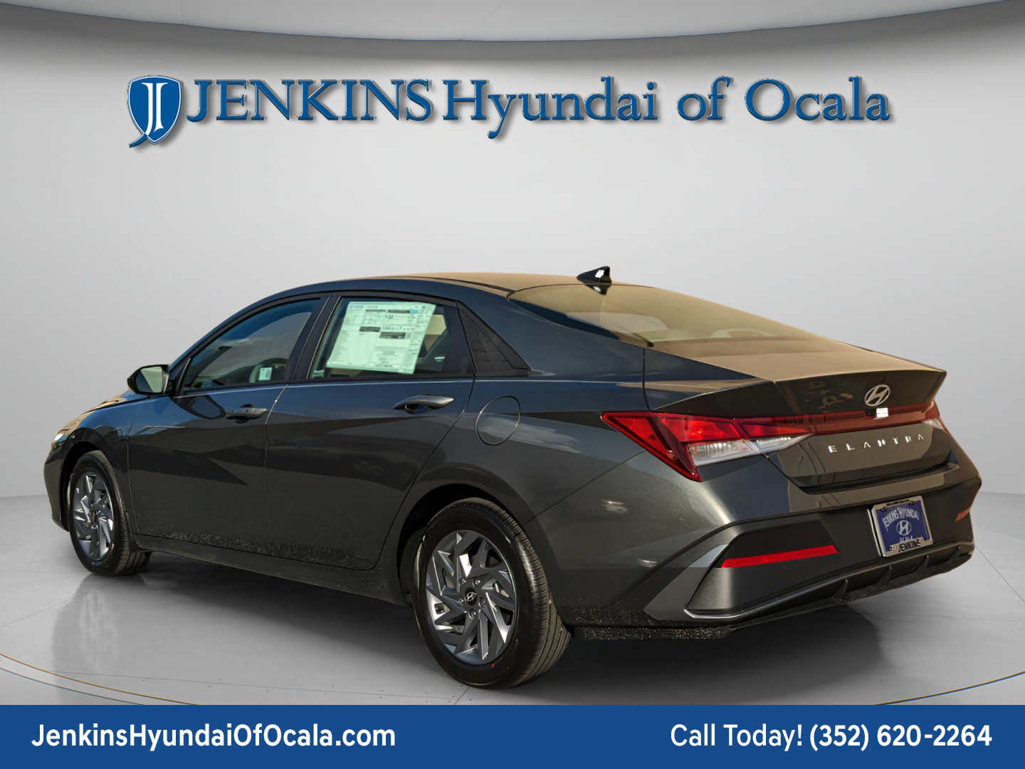 New 2025 Hyundai Elantra Sport FWD image 6