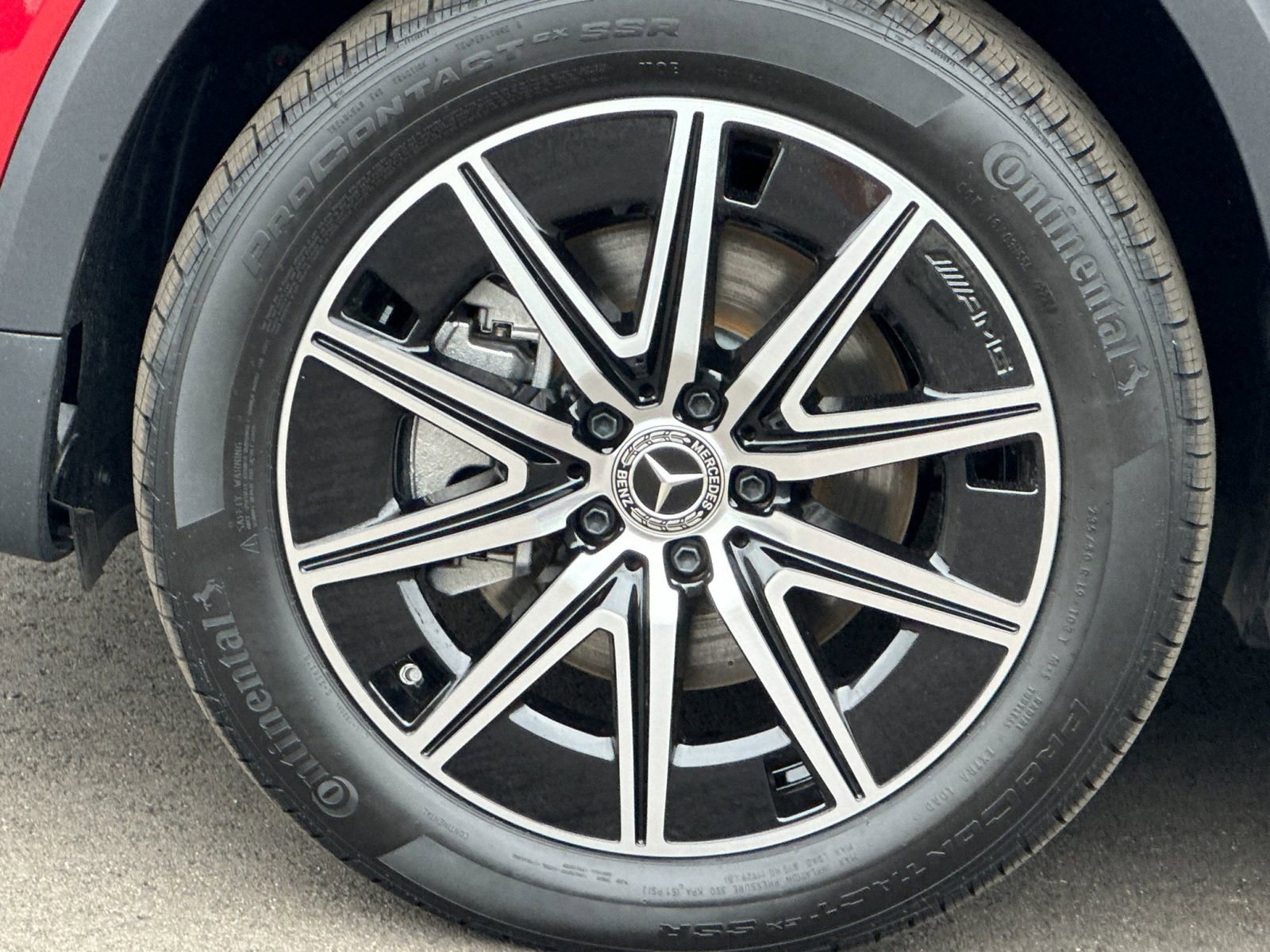 New 2024 Mercedes-Benz EQB 300 4MATIC image 32