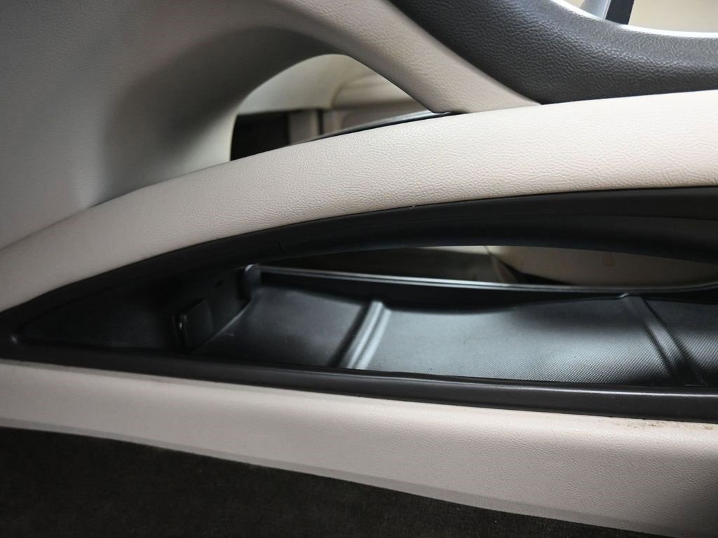 Used 2019 Lincoln MKZ Reserve w/ Reserve Plus Package image 28