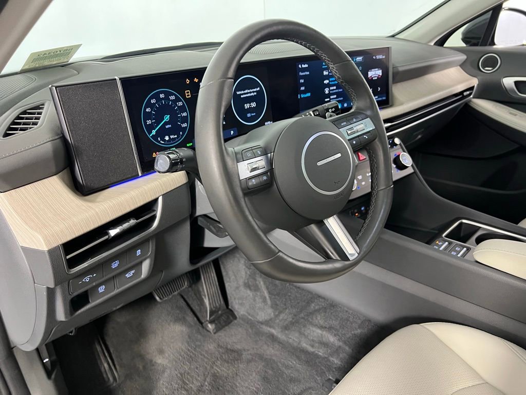 Used 2024 Hyundai Sonata Limited image 25