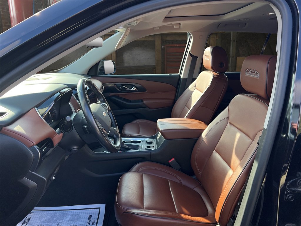 Used 2021 Chevrolet Traverse High Country image 19