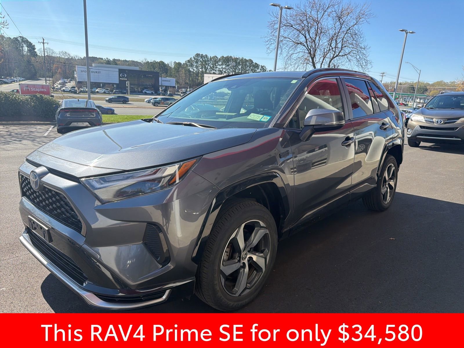Used 2023 Toyota RAV4 SE w/ Weather & Moonroof Package image 14