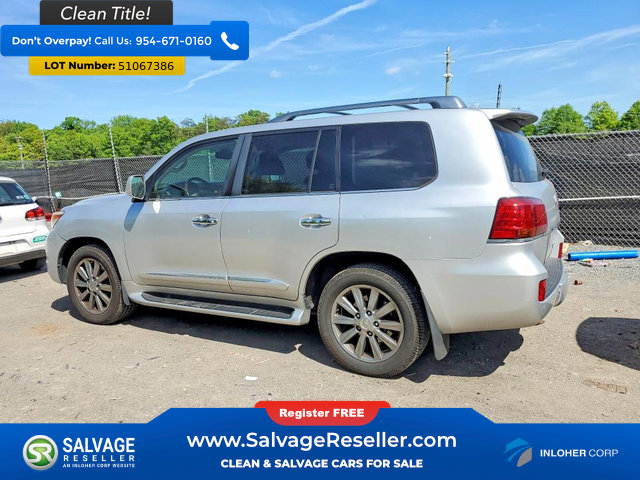 Used 2011 Lexus LX 570 4WD w/ Luxury Pkg image 3