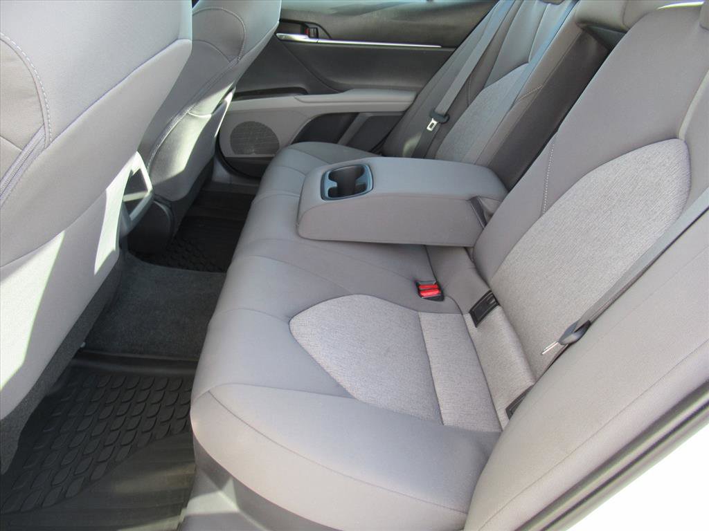 Used 2022 Toyota Camry LE image 26