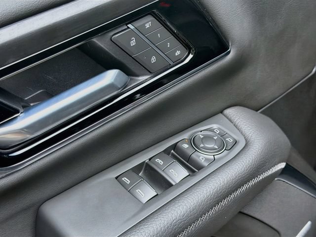 Used 2026 GMC Yukon Denali w/ Sun & Power Step Package RWD image 25