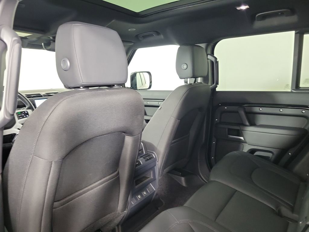 Used 2025 Land Rover Defender 110 S AWD/4WD image 25