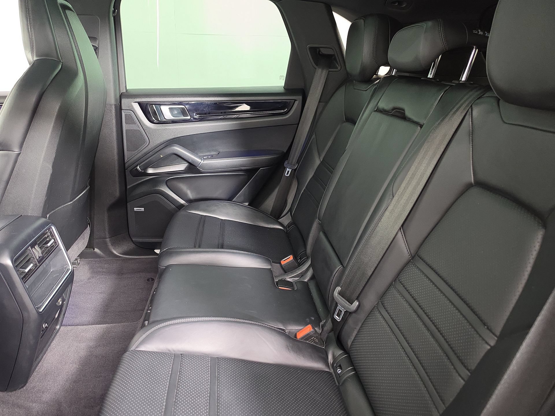 Used 2019 Porsche Cayenne E-Hybrid AWD/4WD image 44