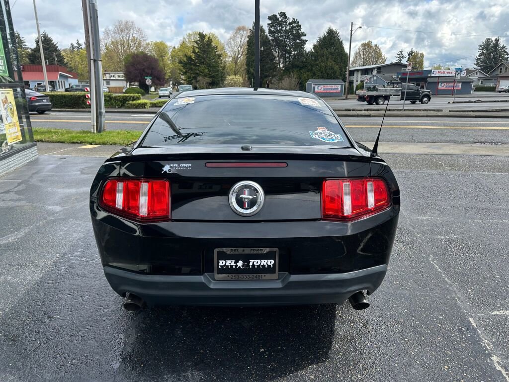 Used 2012 Ford Mustang Premium w/ Electronics Pkg RWD image 6